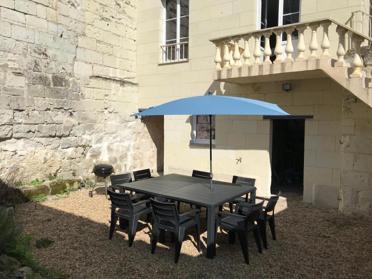 Jolie Maison Tuffeau Centre De Saumur Avec Local Velos Exteriér fotografie